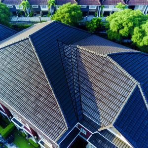 Toiture commune : 5 astuces pour l'entretenir !
